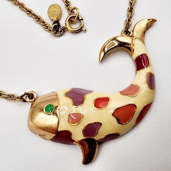 Signed Hobé Enameled Koi/Carp Fish Pendant Necklace • Gold-Tone Chain 1960s-70s - Picture 1 of 7